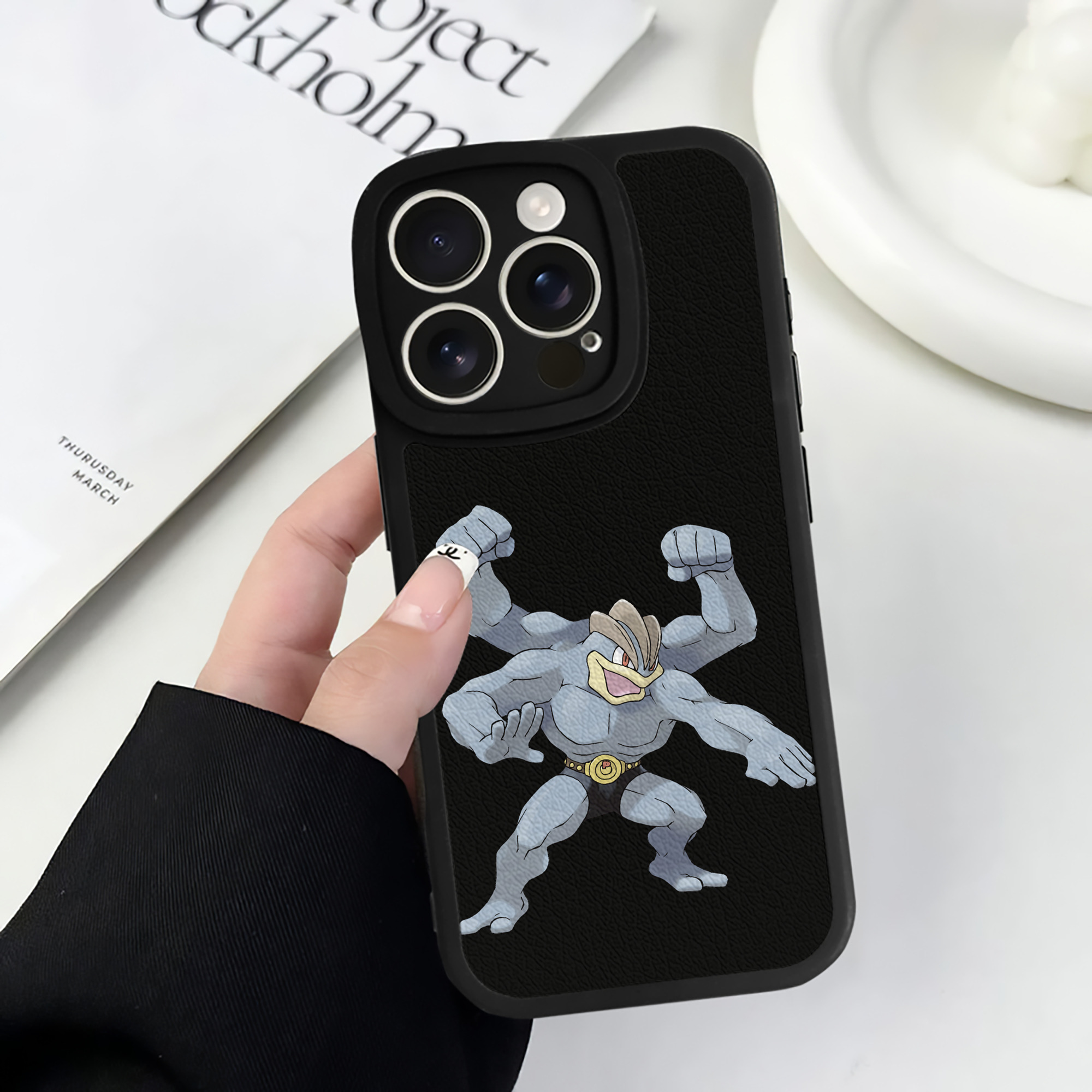 （画像用） ポケットモンスター Pokémon 【iPhone 16シリーズ対応】シリコンスマホケース（レザー調） 材質：シリコン